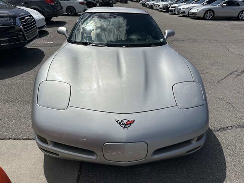 Used 2004 Chevrolet Corvette Coupe w/ Preferred Equipment Group image 3