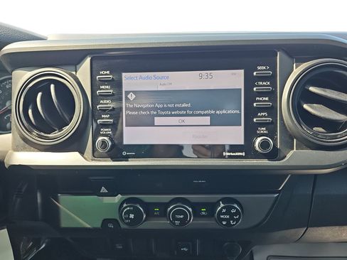 Used 2020 Toyota Tacoma SR w/ SX Package RWD image 19