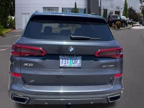 Used 2019 BMW X5 xDrive40i w/ M Sport Package AWD/4WD image 2
