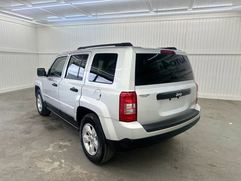 Used 2014 Jeep Patriot Sport image 7