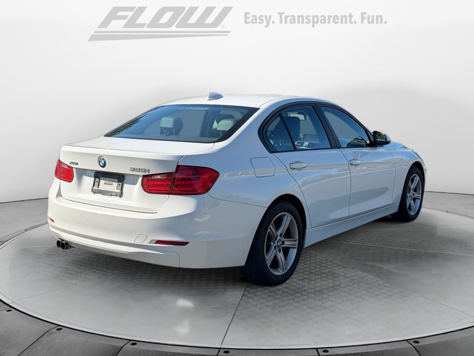 Used 2015 BMW 328i xDrive Sedan AWD/4WD image 9
