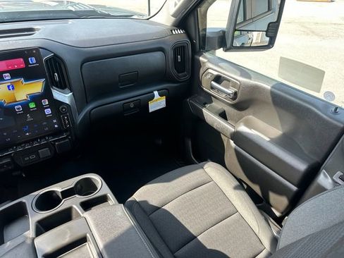 Used 2024 Chevrolet Silverado 2500 Custom w/ Custom Convenience Package image 20