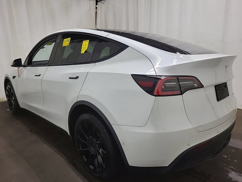 Used 2021 Tesla Model Y Long Range AWD/4WD image 4