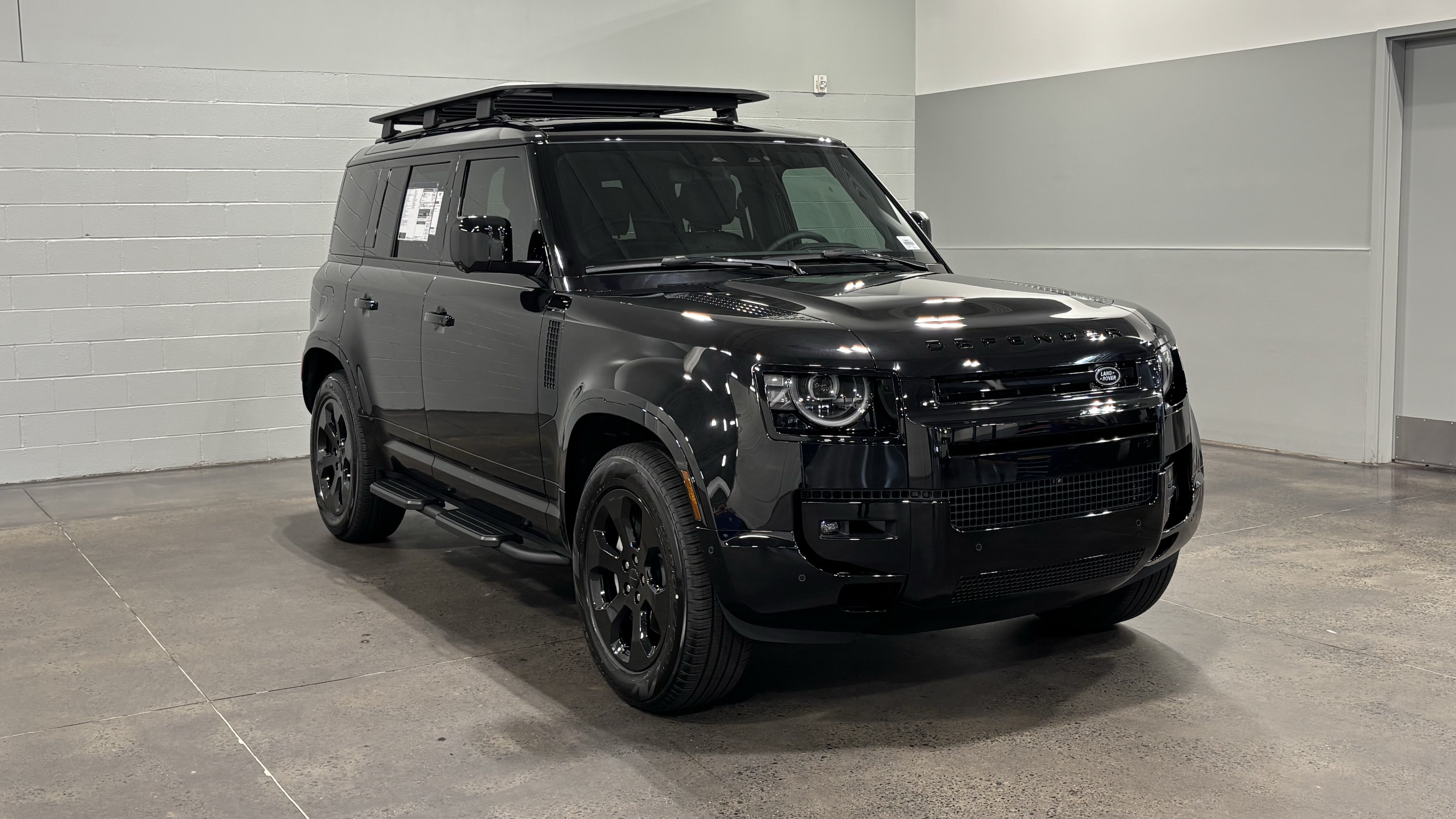 New 2026 Land Rover Defender 110 X-Dynamic SE AWD/4WD image 11