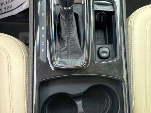 Used 2014 Lincoln MKS AWD w/ Equipment Group 201A image 19