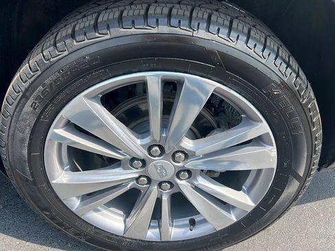 Used 2024 Cadillac XT6 Premium Luxury AWD/4WD image 42