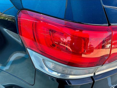 Used 2015 Jeep Grand Cherokee Overland image 29