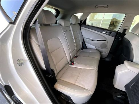 Used 2020 Hyundai Tucson SE FWD image 25