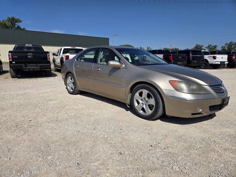 Used 2005 Acura RL AWD/4WD image 1