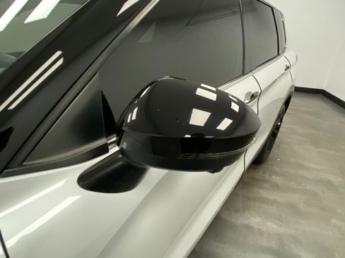 Used 2023 Mitsubishi Outlander SE Black Edition AWD/4WD image 12