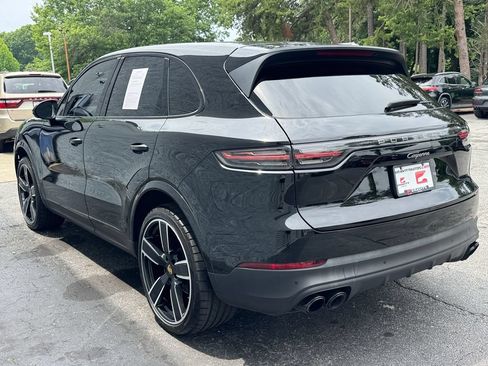 Used 2023 Porsche Cayenne Platinum Edition AWD/4WD image 10
