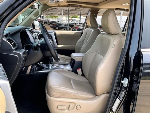 Used 2014 Toyota 4Runner Limited AWD/4WD image 7