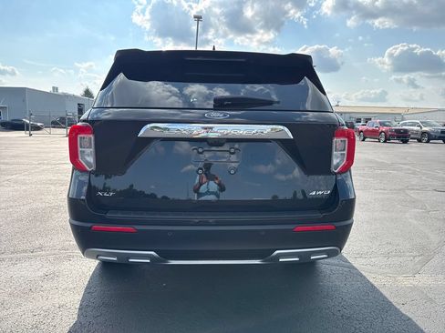 Used 2024 Ford Explorer XLT w/ Equipment Group 202A AWD/4WD image 6