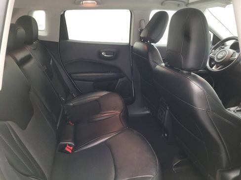Used 2020 Jeep Compass Latitude AWD/4WD image 19