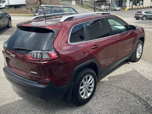 Used 2019 Jeep Cherokee Latitude w/ Cold Weather Group AWD/4WD image 5