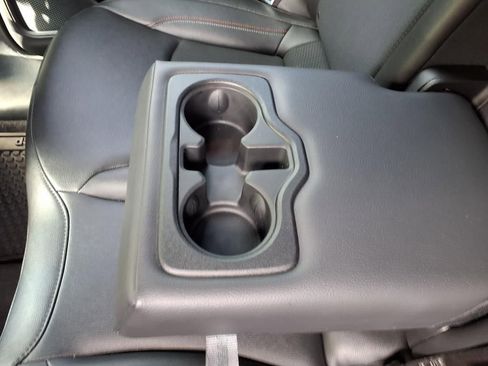 Used 2024 Jeep Compass Trailhawk image 10