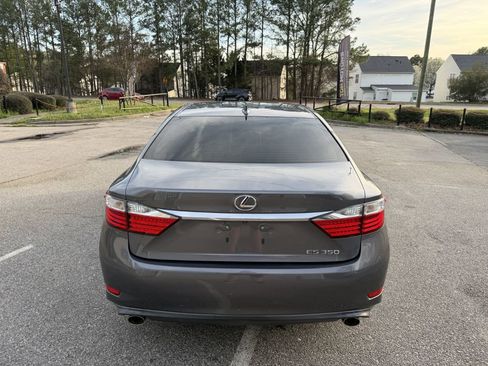 Used 2015 Lexus ES 350 w/ Luxury Package FWD image 6
