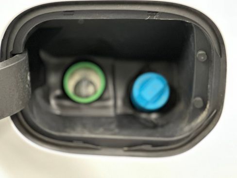 Used 2023 GMC Sierra 1500 AT4 w/ AT4 Premium Package image 33