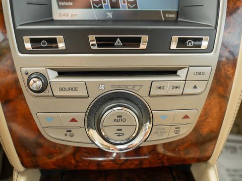 Used 2010 Jaguar XK Coupe RWD image 24