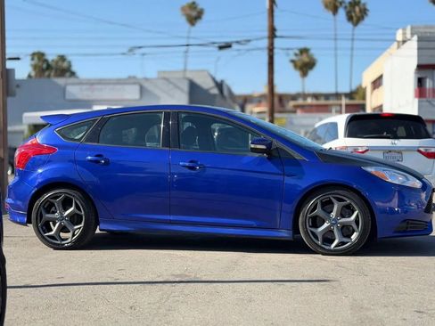 Used 2014 Ford Focus ST FWD image 18