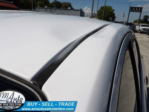 Used 2015 Nissan Versa S Plus image 21