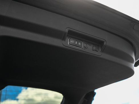Certified 2025 Ford Explorer ST AWD/4WD image 17