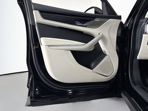 Used 2025 Jaguar F-PACE R-Dynamic S image 20