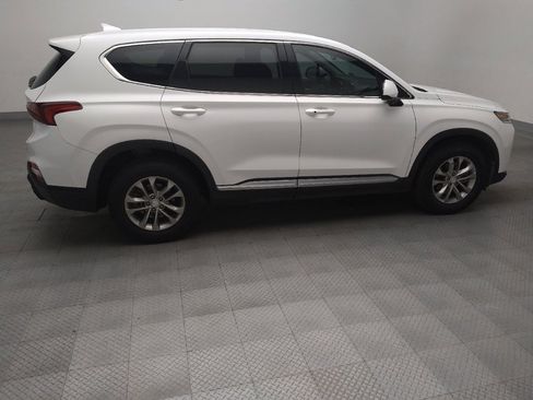Used 2019 Hyundai Santa Fe SEL FWD image 10