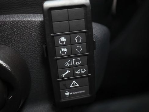 Used 2023 Mercedes-Benz Sprinter 3500 image 43