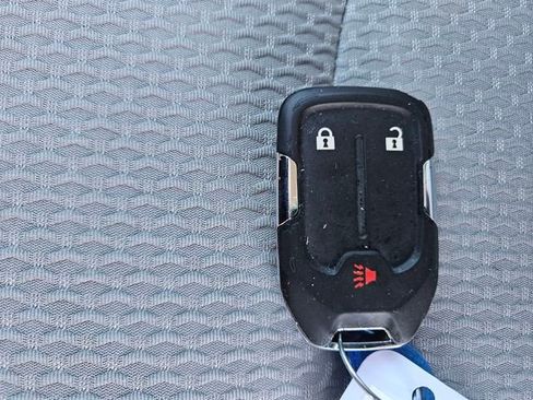 Used 2024 GMC Terrain SLE image 29