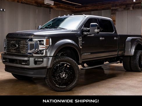 Used 2022 Ford F450 Platinum w/ FX4 Off-Road Package image 4