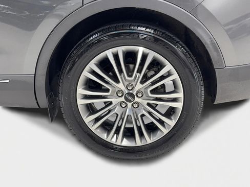 Used 2017 Lincoln MKX Reserve w/ Luxury Package image 35