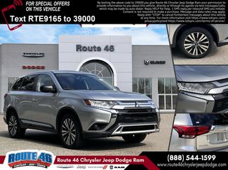 Used 2020 Mitsubishi Outlander ES image 1