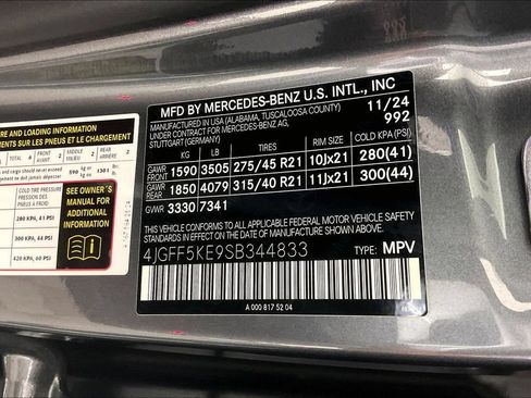 Certified 2025 Mercedes-Benz GLS 450 4MATIC image 27
