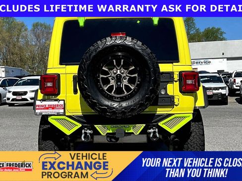Used 2023 Jeep Wrangler Unlimited Rubicon 392 w/ Xtreme Recon 35" Tire Package image 4