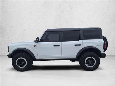 Used 2024 Ford Bronco Badlands AWD/4WD image 8