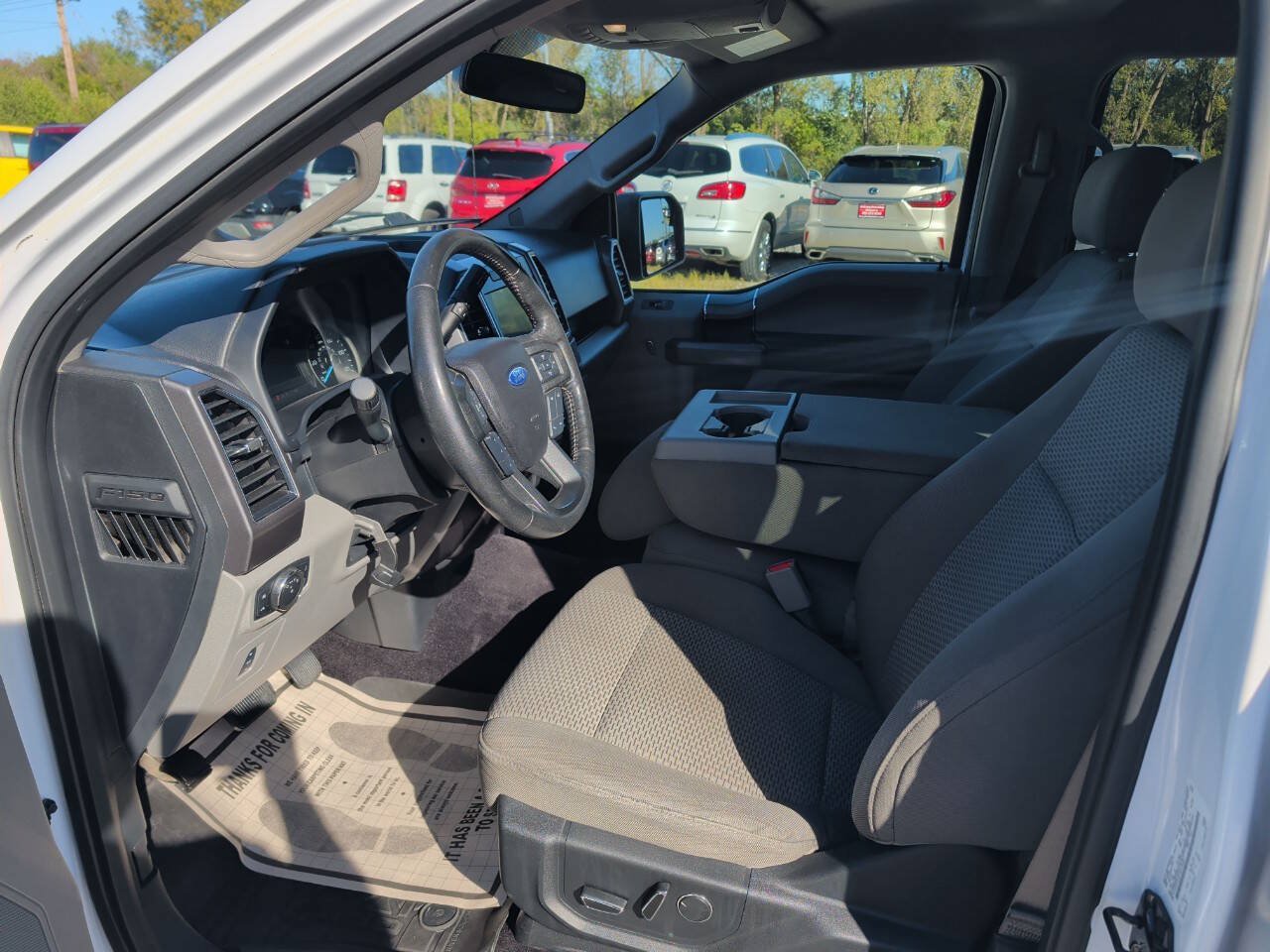 Used 2017 Ford F150 XLT w/ Equipment Group 302A Luxury AWD/4WD image 18