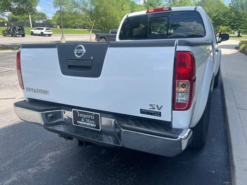 Used 2011 Nissan Frontier SV RWD image 16