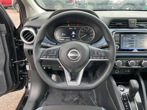 Used 2025 Nissan Versa SV FWD image 27