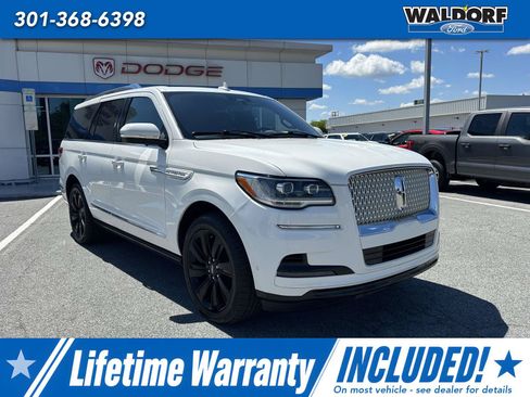 Used 2022 Lincoln Navigator Reserve w/ Monochromatic Package AWD/4WD image 1