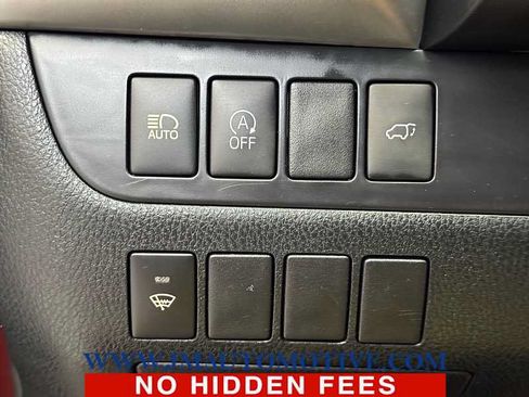 Used 2018 Toyota Highlander XLE AWD/4WD image 35