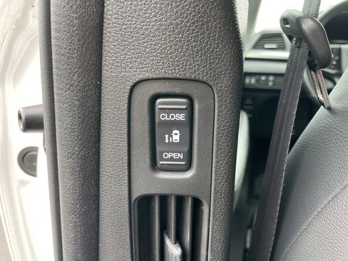 Used 2024 Honda Odyssey EX-L image 47