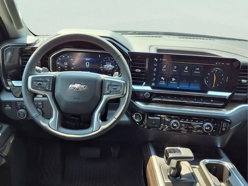New 2026 Chevrolet Silverado 1500 RST AWD/4WD image 4