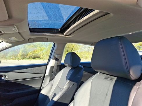 Used 2023 Honda Accord EX-L image 13