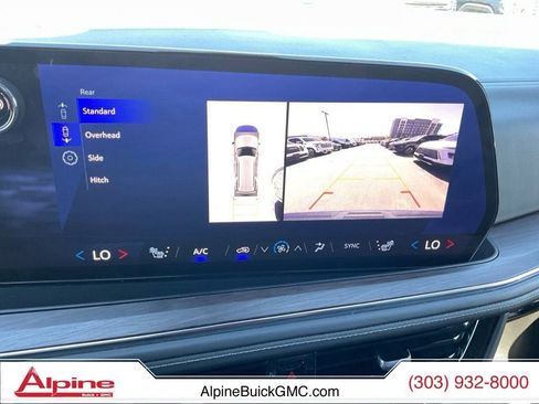 Used 2025 Chevrolet Tahoe Z71 image 18