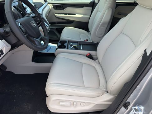 New 2026 Honda Odyssey EX-L image 12
