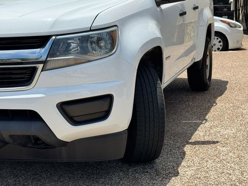 Used 2018 Chevrolet Colorado W/T w/ WT Convenience Package AWD/4WD image 3