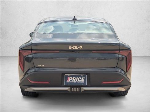 Used 2025 Kia K4 LXS image 6