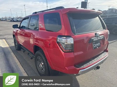 Used 2020 Toyota 4Runner TRD Off-Road Premium image 9