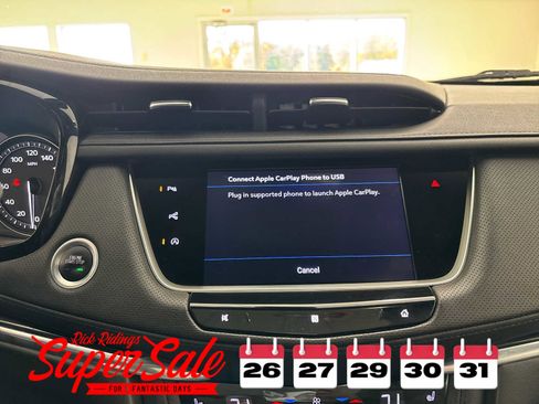 Used 2020 Cadillac XT5 Premium Luxury image 40